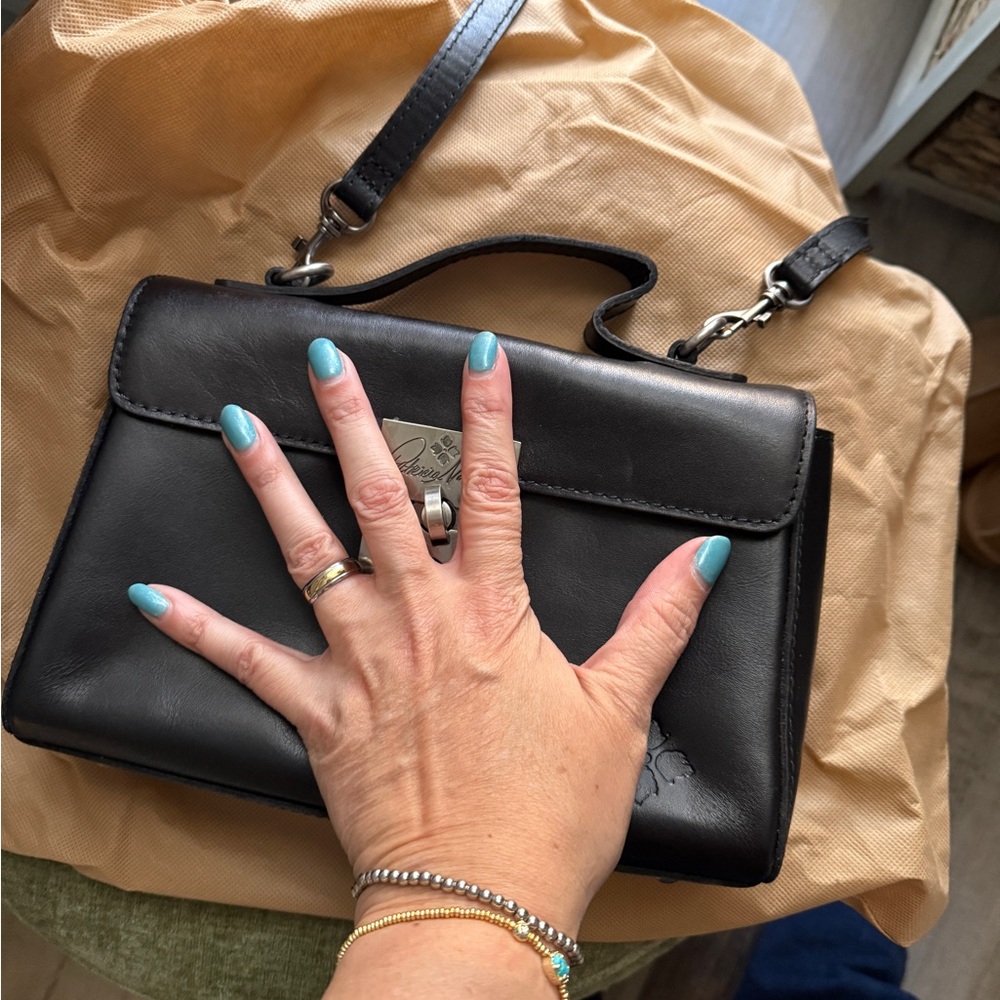Patricia Nash Black Leather Heritage Bag - Picture 8 of 10